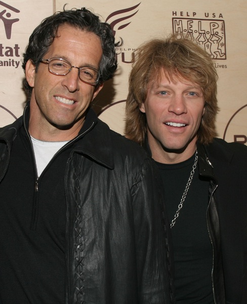 Frisurentrends Männer wie Jon Bon Jovi gibt sie vor